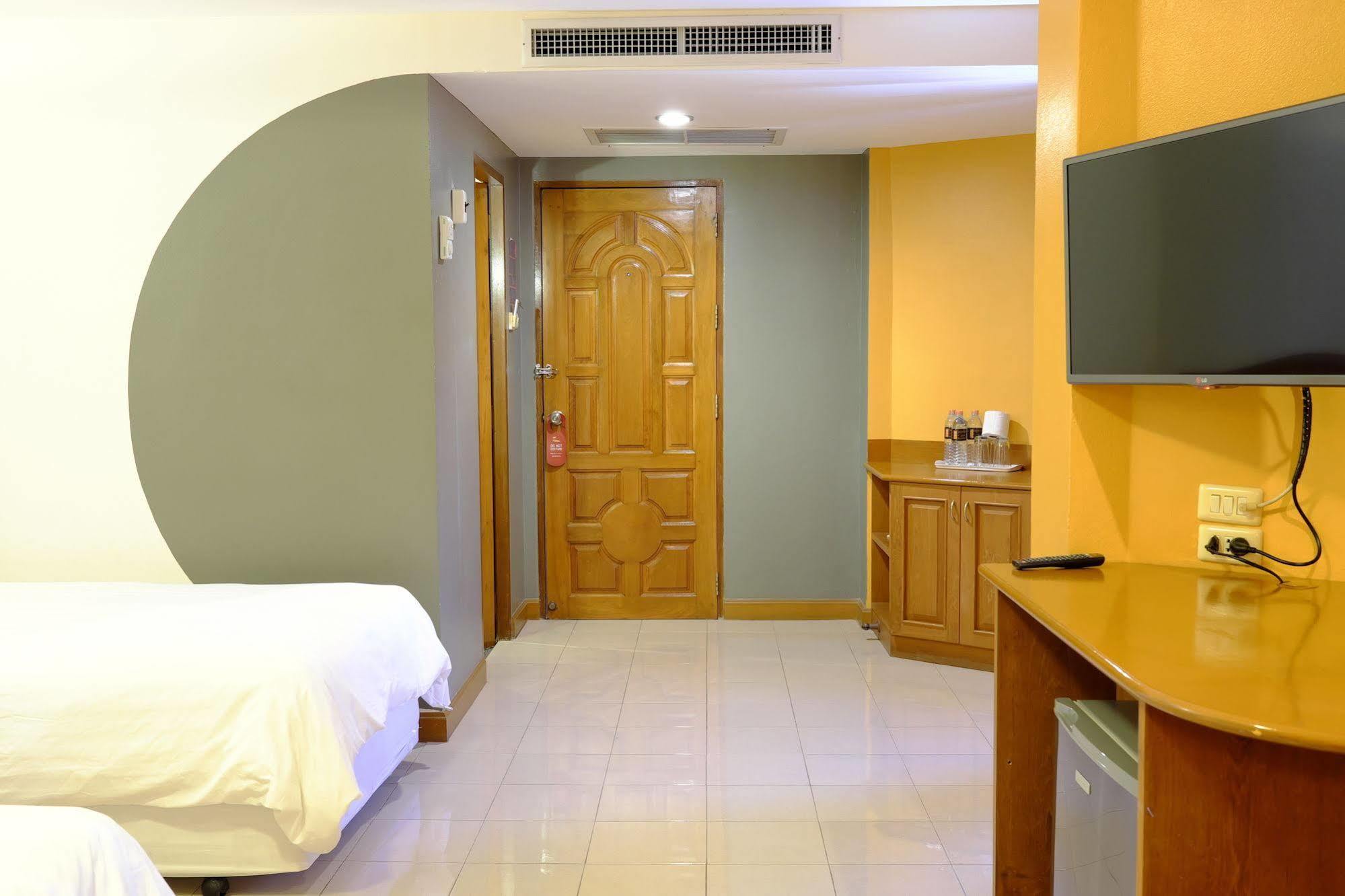 Pj Inn Pattaya Exterior photo